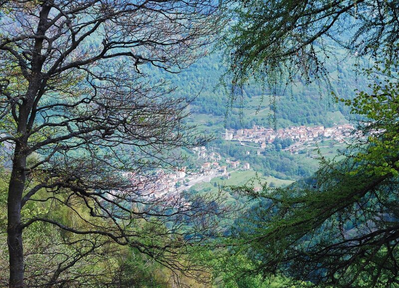 Aussicht von der Monte Generoso Bahn ins Valle di Muggio – Bild: SRF