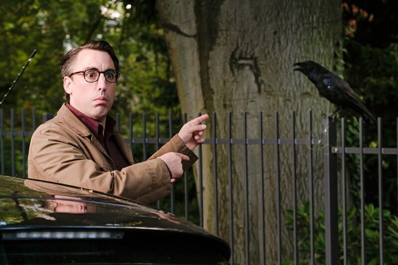 Eugen (Alexander Schubert) ist ratlos. – Bild: RTL /​ Stefan Erhard