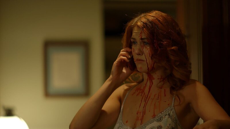 The murderous Marissa calls 9-1-1 and goes into actress mode alleging self-defense. – Bild: Discovery Channel