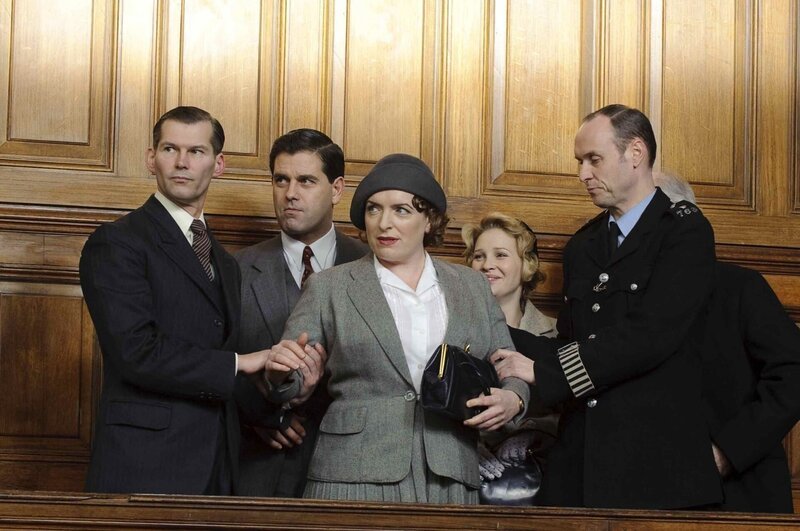 Patrick Baladi (Jonathan Frayn), Claire Rushbrook (Caroline Copling), Joanna Page (Hester). – Bild: port.hu