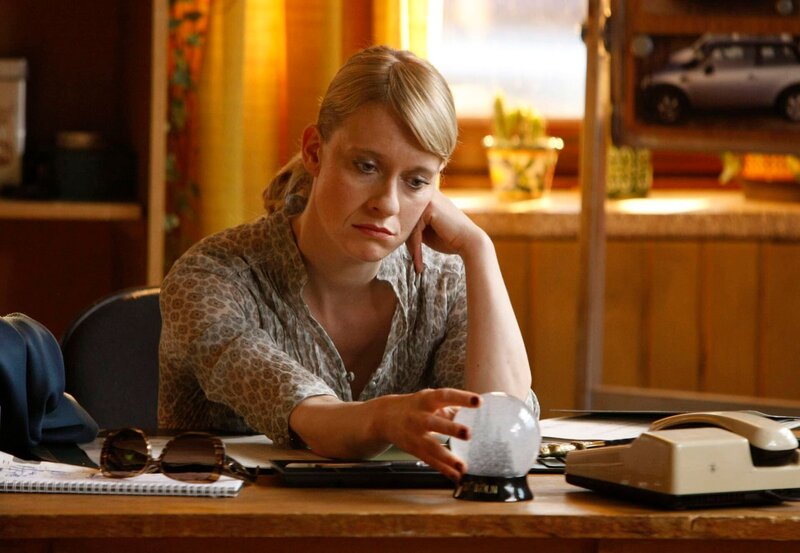 Sophie Haas (Caroline Peters) hat Sehnsucht nach Köln. – Bild: ARD/​ARD/​Frank Dicks