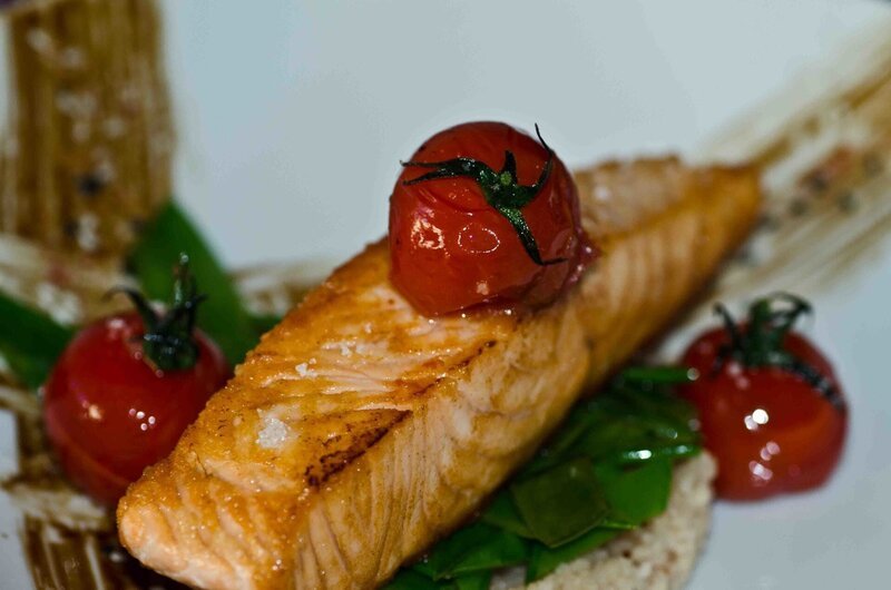 Lachs mit Tomaten – Bild: https://www.flickr.com/Public Lachs mit Tomaten – Bild: https://www.flickr.com/Public