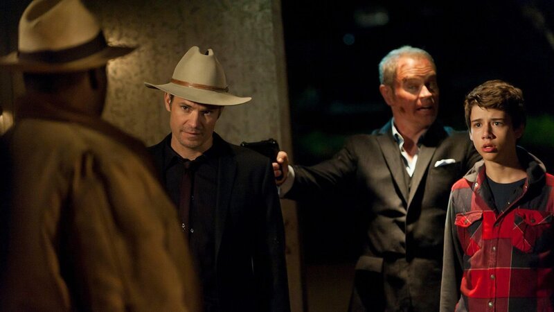 L-R: Raylan Givens (Timothy Olyphant), Robert Quarles (Neal McDonough) – Bild: AXN Black