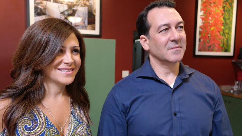 Restaurant owners Anna and Anthony Sinopoli have called Mystery Diners to solve their staff problems at Caf? Aldente in Studio City, CA, as seen on Food Network’s Mystery Diners, Season 7. – Bild: Television Food Network, G.P.
