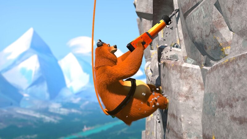 Grizzy gibt sie die größte Mühe, um seiner Bärendame eine tolle Holzfigur zu schnitzen. Dabei ist ihm kein Weg zu weit und kein Abenteuer zu gefährlich. – Bild: Studio Hari S.A.R.L. /​ Bärenkunst