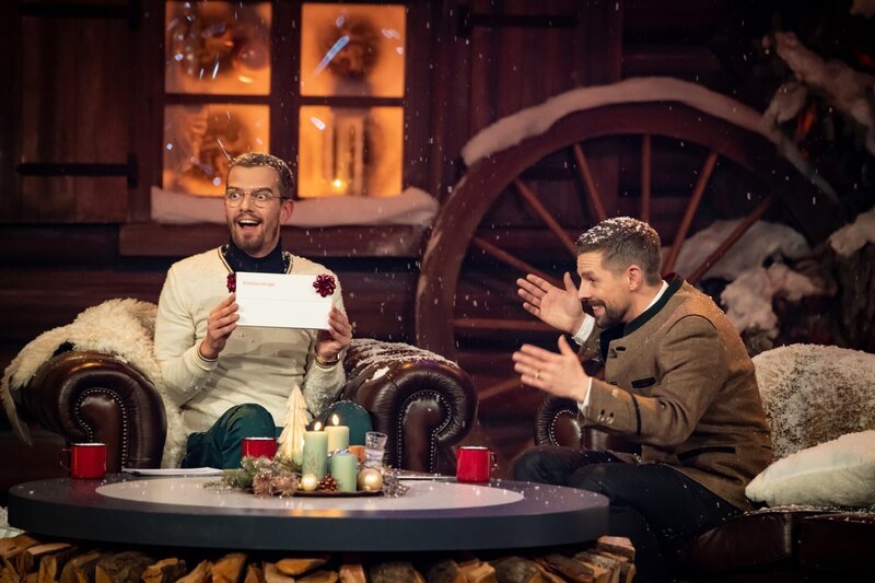 Joko Winterscheidt (l.); Klaas Heufer-Umlauf (r.) – Bild: ProSieben /​ Claudius Pflug