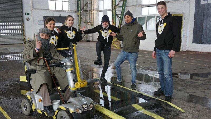 Faule Socken, Nudelparty und Torwart Auto 1. – Bild: ZDF/​Laura Dalinghaus