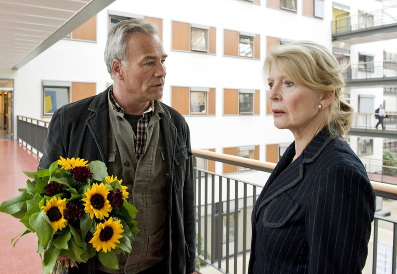 Wie ein Licht in der Nacht – Bild: ARD Degeto/​Svenja von Schultzendorff