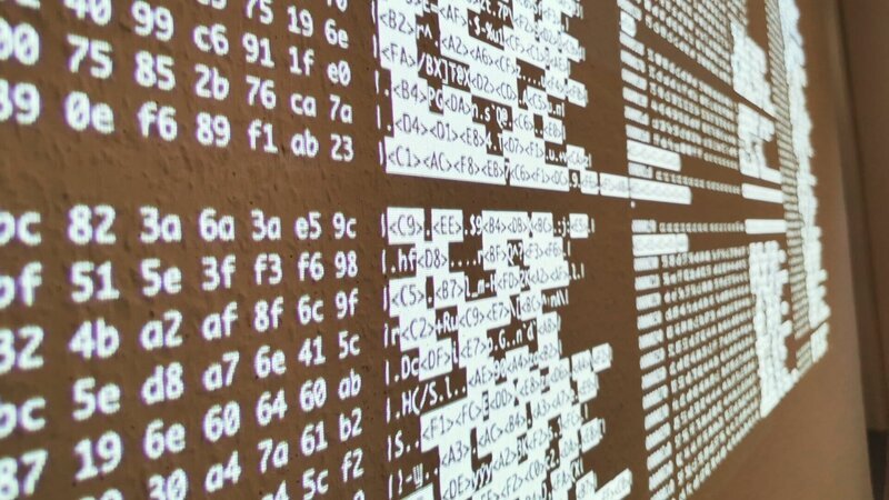 Cyberkriminelle betrügen nicht nur Großunternehmen. Immer öfter geraten auch Privatpersonen in ihren Fokus. – Bild: real & fiction