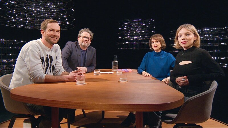 Sternstunde Philosophie Selbst schuld! Wie weit reicht Eigenverantwortung? Stefan Manser-Egli, Politischer Philosoph, Moderator Wolfram Eilenberger, Moderatorin Barbara Bleisch und Ann-Kristin Tlusty, Kulturwissenschaftlerin und Autorin. – Bild: SRF