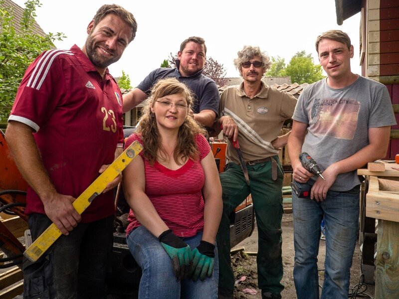 V.l.: Claus, Kinga, Henrik, Ralf und Thorsten – Bild: RTL /​ Tokee Bros.