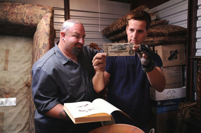 OXNARD, CA – September 2: (L-R) Clinton „Ton“ Jones and Allen Haff on the set of Spike TV’s new original series „Auction Hunters“ at StorQuest on September 2, 2010 in Oxnard, California. – Bild: FREMANTLE