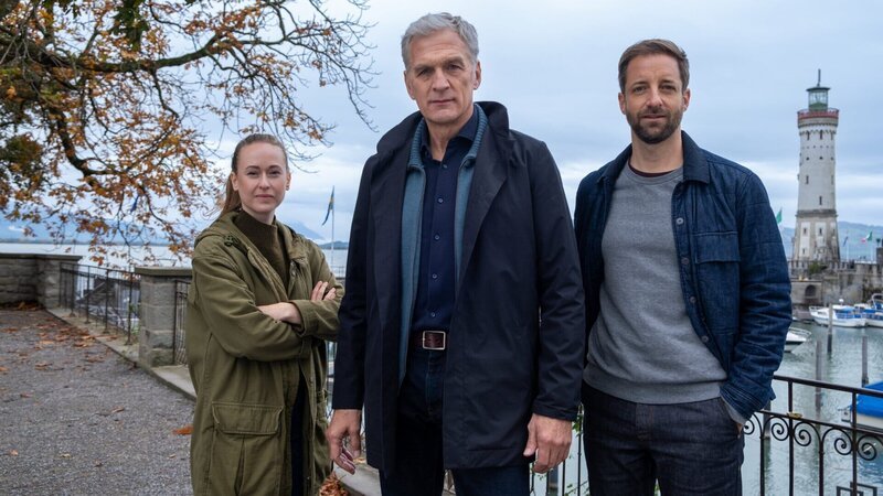 Annika Wagner (Nurit Hirschfeld), Robert Anders (Walter Sittler) und Martin Keller (Dominik Maringer) – Bild: Manju Sawhney