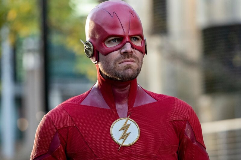 Oliver Queen (Stephen Amell) +++ – Bild: RTL /​ Warner Bros. Entertainment