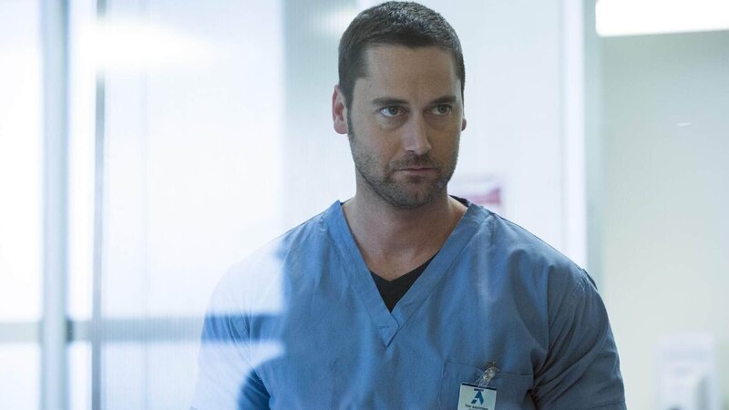 Dr. Max Goodwin (Ryan Eggold). Die Verwendung des sendungsbezogenen Materials ist nur mit dem Hinweis und Verlinkung auf TVNOW gestattet. – Bild: TVNOW /​ Universal Television LLC