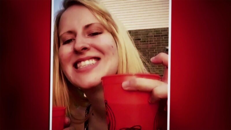 Nachdem Chelsea verschwindet, lebt eine Kleinstadt in Angst und Schrecken. – Bild: SUPER RTL