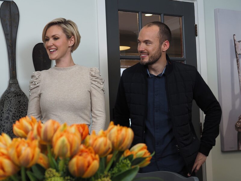 Carolyn Wilbrink (l.); Billy Pearson (r.) – Bild: Sonar Factual3 Inc.