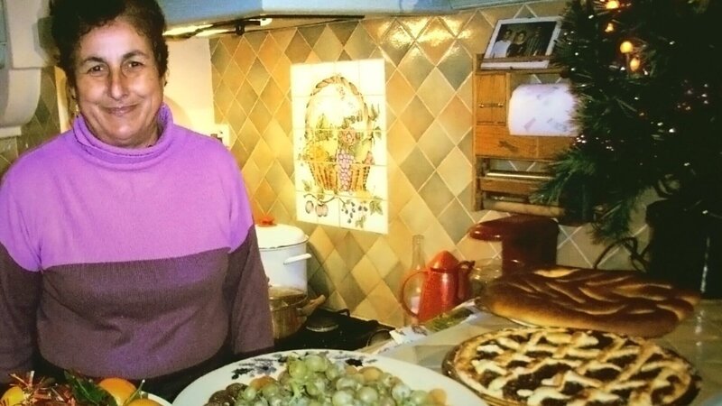 Rosemarie Bernard und die 13 Desserts der Provence. – Bild: ZDF und arte/​Matthias Pfister/​fernsehbüro
