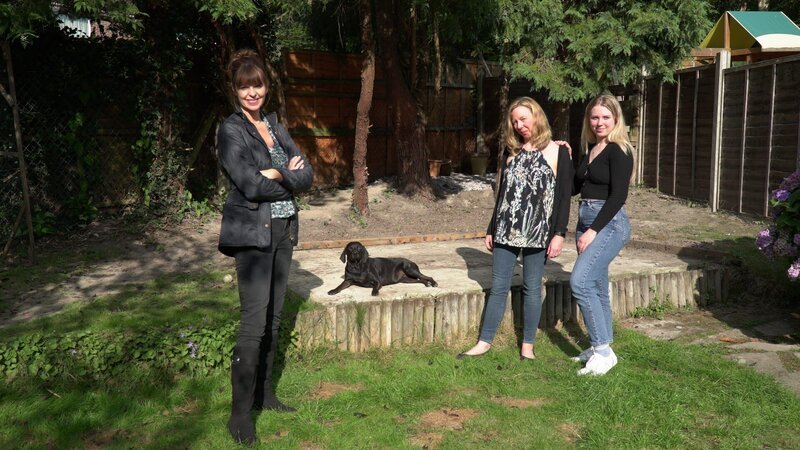 Victoria Stilwell (l.) – Bild: Ricochet LTD