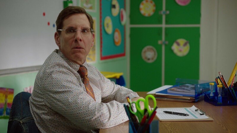 Principal Pearson (Tim Bagley) – Bild: ViacomCBS
