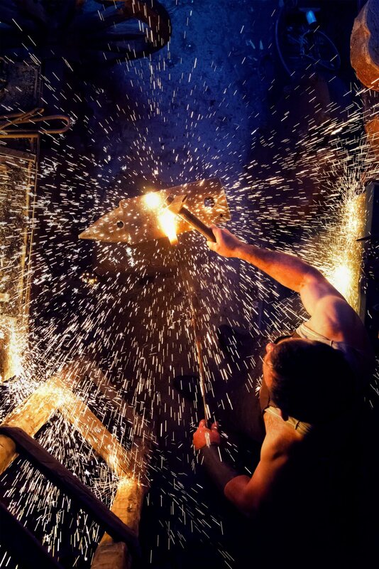 Wettkampf der Waffenschmiede – Artwork – Bild: A&E Television Networks Lizenzbild frei