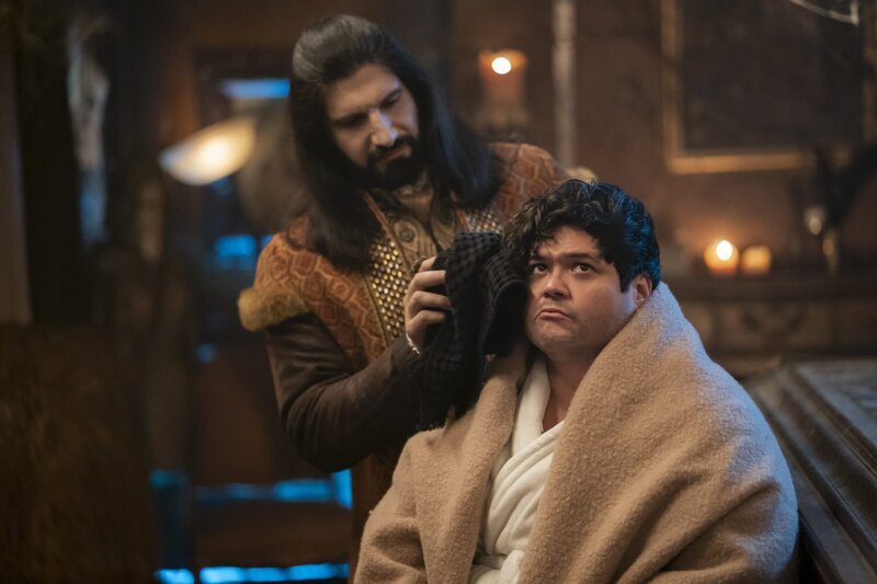 Nandor (Kayvan Novak, l.); Guillermo (Harvey Guillén, r.) – Bild: FX Networks