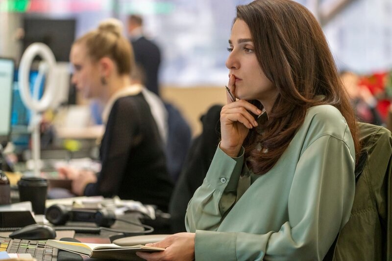 Yasmin Kara-Hanani (Marisa Abela) – Bild: Nick Strasburg