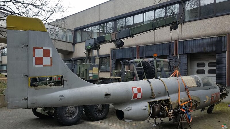 Fighter aircraft B30 – Bild: DMAX