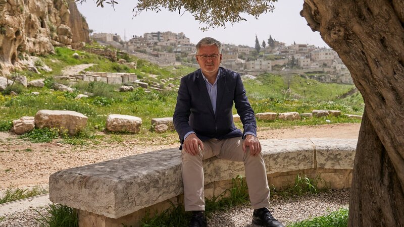 Christopher Clark im Kidron-Tal in Jerusalem – Bild: Sebastian Richter