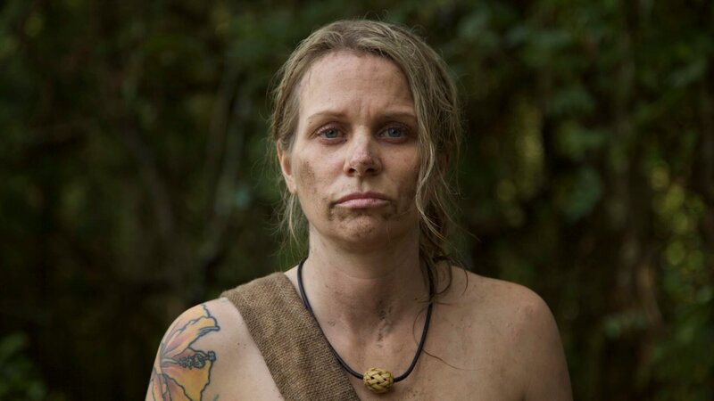 Michelle Jones schaut in die Kamera. – Bild: Discovery Channel /​ 35068_ep305_011 Curse Of The Swa /​ Discovery Communications