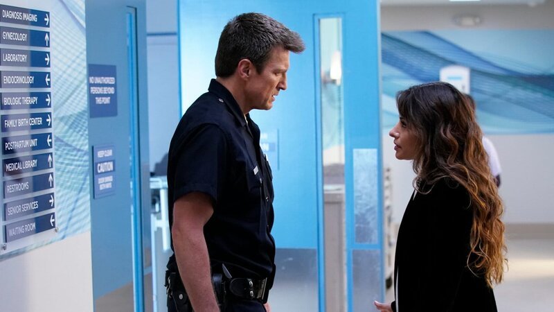 John Nolan (Nathan Fillion) und Jessica Russo (Sarah Shahi) klären ihre Beziehungsprobleme. – Bild: ZDF und Mitch Haaseth