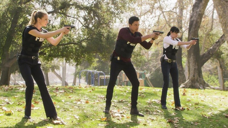 L-R: Jennifer Jareau (A.J. Cook), Matt Simmons (Daniel Henney), Emily Prentiss (Paget Brewster) – Bild: CBS /​ ABC