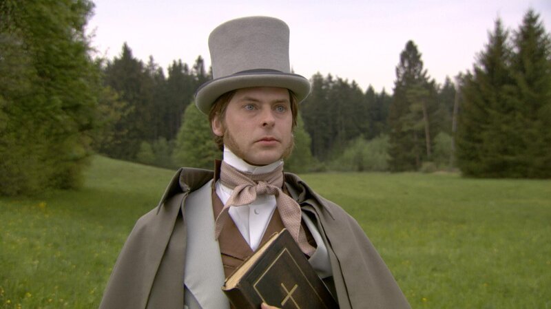 Charles Darwin (Sven Hussock) studiert Theologie in Cambridge. – Bild: BR/​INTER/​AKTION
