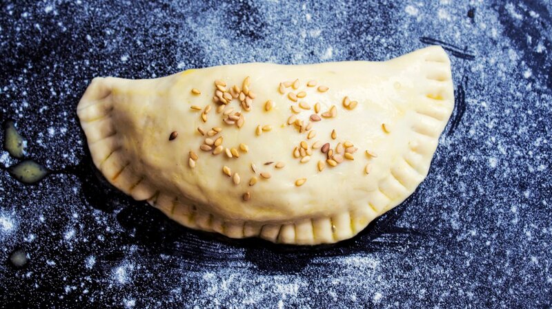 salted food not baked – Bild: ninitta /​ Getty Images/​iStockphoto /​ GettyImages-836322764_super /​ This content is subject to copyright.