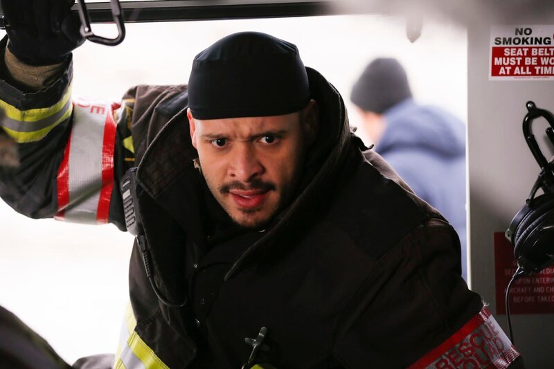 Pictured: Joe Cruz (Joe Minoso) – Bild: NBC /​ Elizabeth Sisson