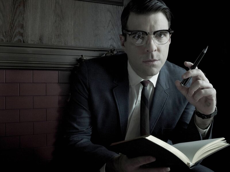 In der Briarcliff-Nervenheilanstalt soll Dr. Thredson (Zachary Quinto) ein Patientengutachten, das über Leben und Tod entscheidet, erstellen. Von den Zuständen, die in der Klinik herrschen, ist er entsetzt … – Bild: Twentieth Century Fox Film Corporation