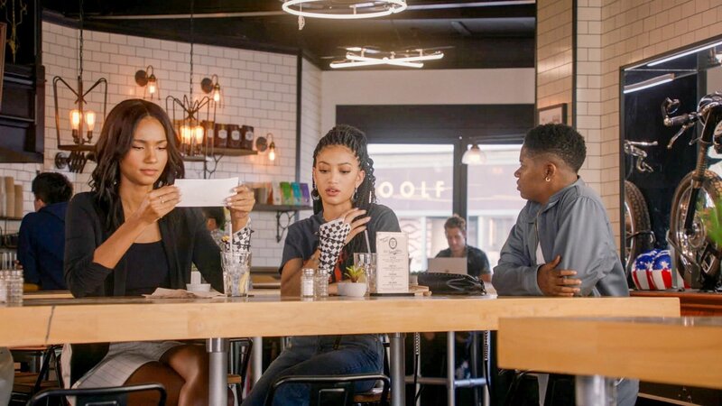 Greta Onieogou (Layla Keating), Samantha Logan (Olivia Baker), Bre-Z (Tamia ‚Coop‘ Cooper). – Bild: ORF/​PRO7/​Warner/​The CW