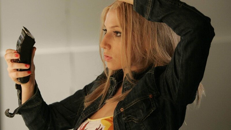 Elvina (Ari Graynor) – Bild: SUPER RTL