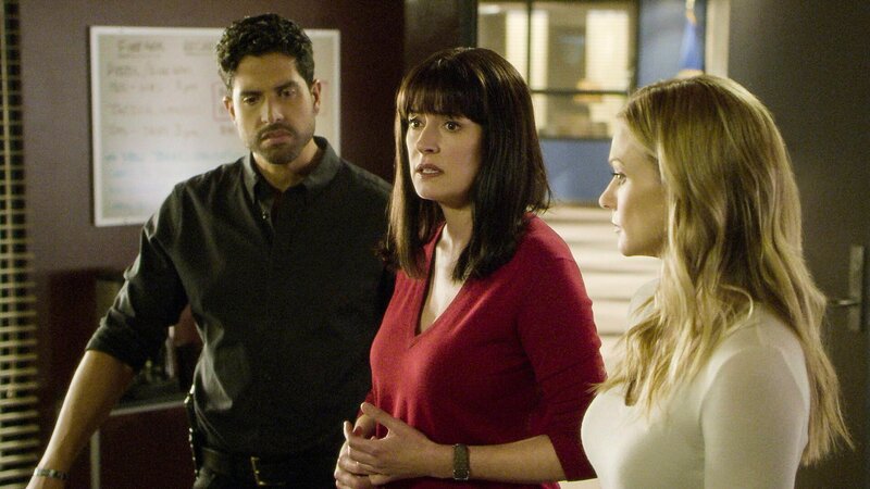 Luke Alvez(ADAM RODRIGUEZ) Emily Prentiss (PAGET BREWSTER) Jennifer Jareau (A.J. COOK) – Bild: 13th Street /​ 2018 ABC Studios/​ABC Studios/​ABC Studios