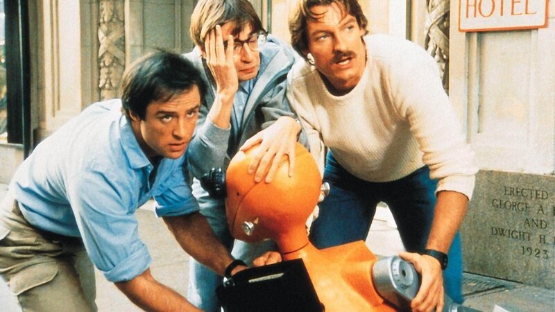Das Trio Nick (Joe Penny, l.), Cody (Perry King, r.) sowie Computerfreak Murray „Boz“ (Thom Bray) von der Riptide-Detektei lösen spannende Kriminalfälle. – Bild: (c) RTL