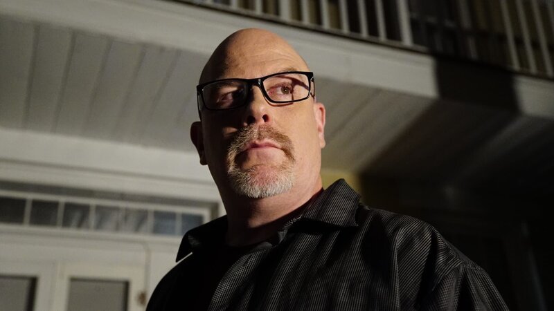 Paranormal investigator, Dave Schrader, seems to be a little unnerved about what he might uncover during the investigation of the Howard Dickinson House in Henderson, TX, as seen on Travel Channel’s The Holzer Files. – Bild: Discovery, Inc.