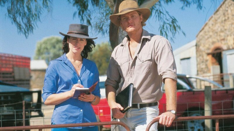 Claire McLeod (Lisa Chappell) und Nick Ryan (Myles Pollard) – Bild: TVNOW/​Millennium Television