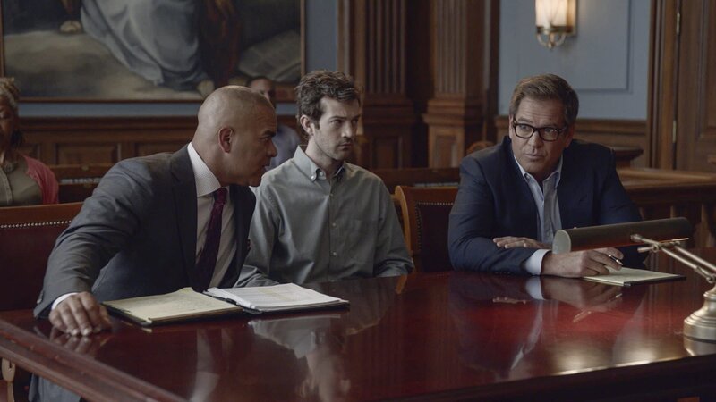 (v.l.n.r.) Chunk Palmer (Christopher Jackson); Jerry McConnell (A.J. Shively); Jason Bull (Michael Weatherly) – Bild: 2021 CBS Broadcasting, Inc. All Rights Reserved Lizenzbild frei