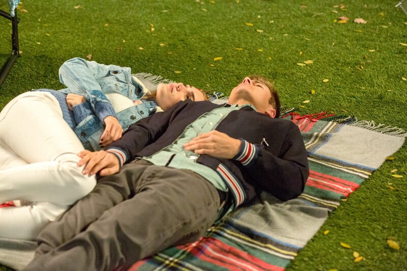 L-R: Taylor Otto (Meg Donnelly) und Trip Windsor (Peyton Meyer) – Bild: ORF/​Disney/​ABC/​Michael Ansell