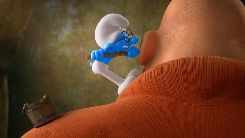 Die gefährlichste Aufgabe des Tages: Schlaubi muss dem Oger die Ohren reinigen. – Bild: KiKA/​Peyo Productions, Dupuis Édition & Audiovisuell 2020