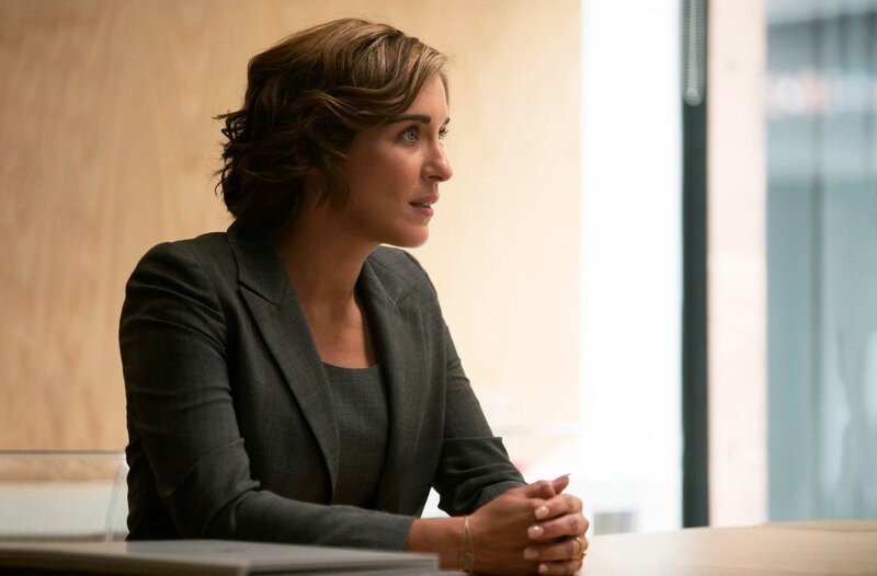 Paula (Vicky McClure) ist bei einem Vorstellungsgespräch. – Bild: WDR/​Sony Pictures Entertainment