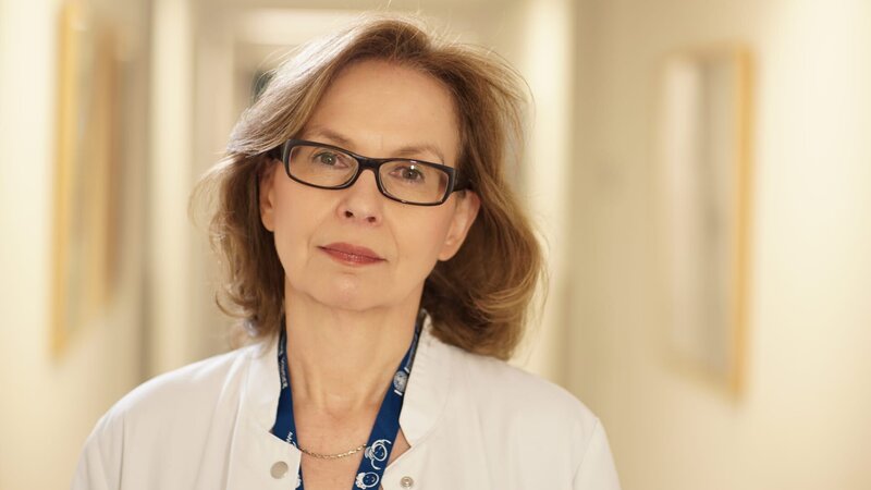 Dr. Dragana Seifert ist Gerichtsmedizinerin am UKE. – Bild: Spiegel TV Wissen (DE) /​ Robert Engelke