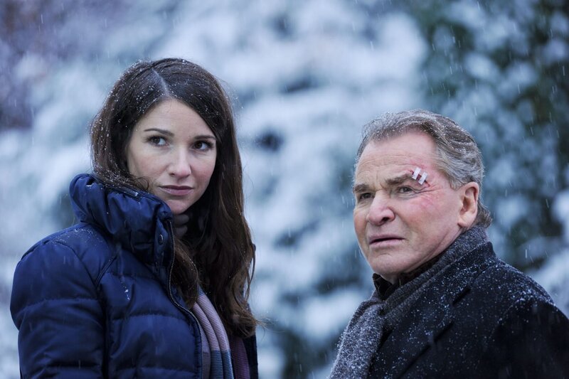 Sophie Wepper (Alexandra Winter), Fritz Wepper (Dr. Wendelin Winter). – Bild: ORF/​Tivoli Film/​Elke Werner