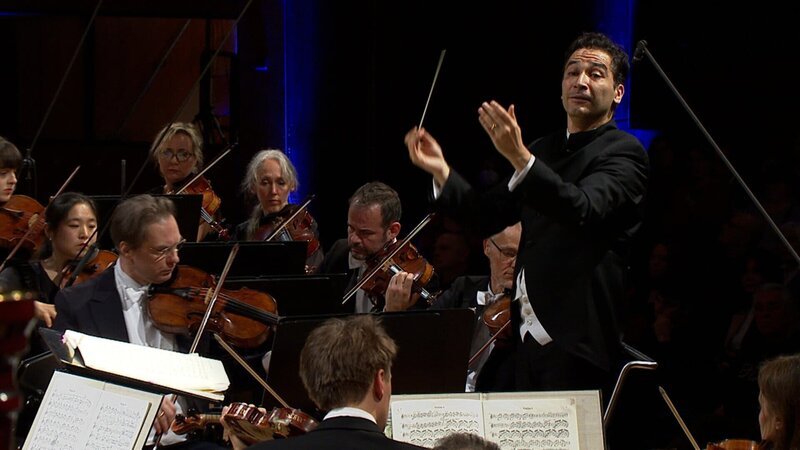 SWR Symphonieorchester unter der Leitung von Andrés Orozco-Estrada. – Bild: SWR