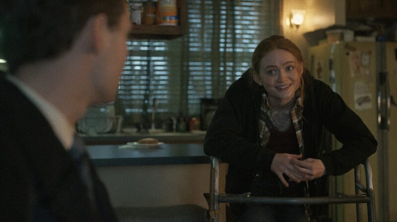 Ellie (Sadie Sink, re.) trifft auf Thomas (Ty Simpkins, li.). – Bild: Courtesy of A24 Ellie (Sadie Sink, re.) trifft auf Thomas (Ty Simpkins, li.). – Bild: Courtesy of A24